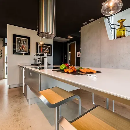 Vila Borobil: Heated Pool, Barbecue & Gardens *